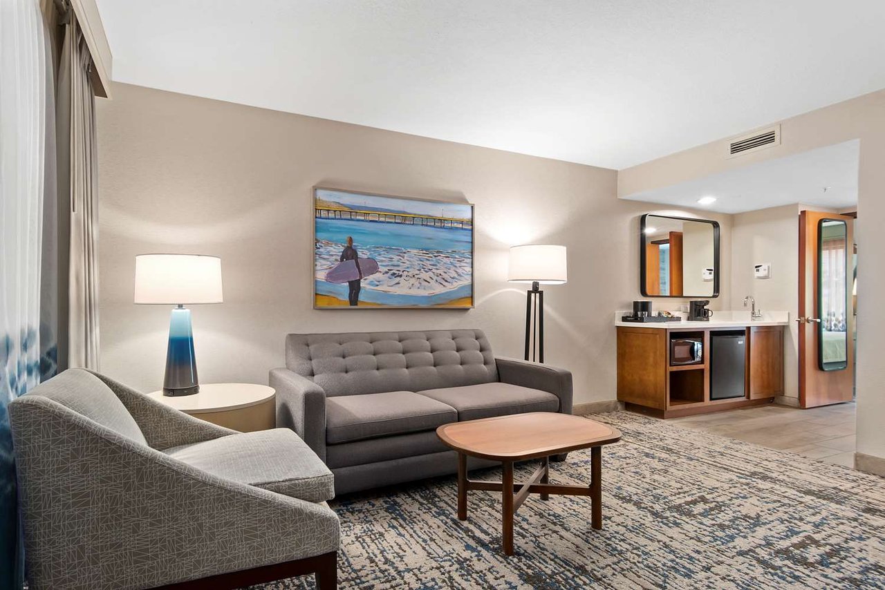 エンバシー スイーツ アナハイム サウス(EMBASSY SUITES ANAHEIM-SOUTH