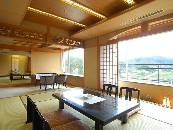 【サークル・グループ旅行にオススメ！】90分飲み放題付で大満足ビュッフェプラン☆