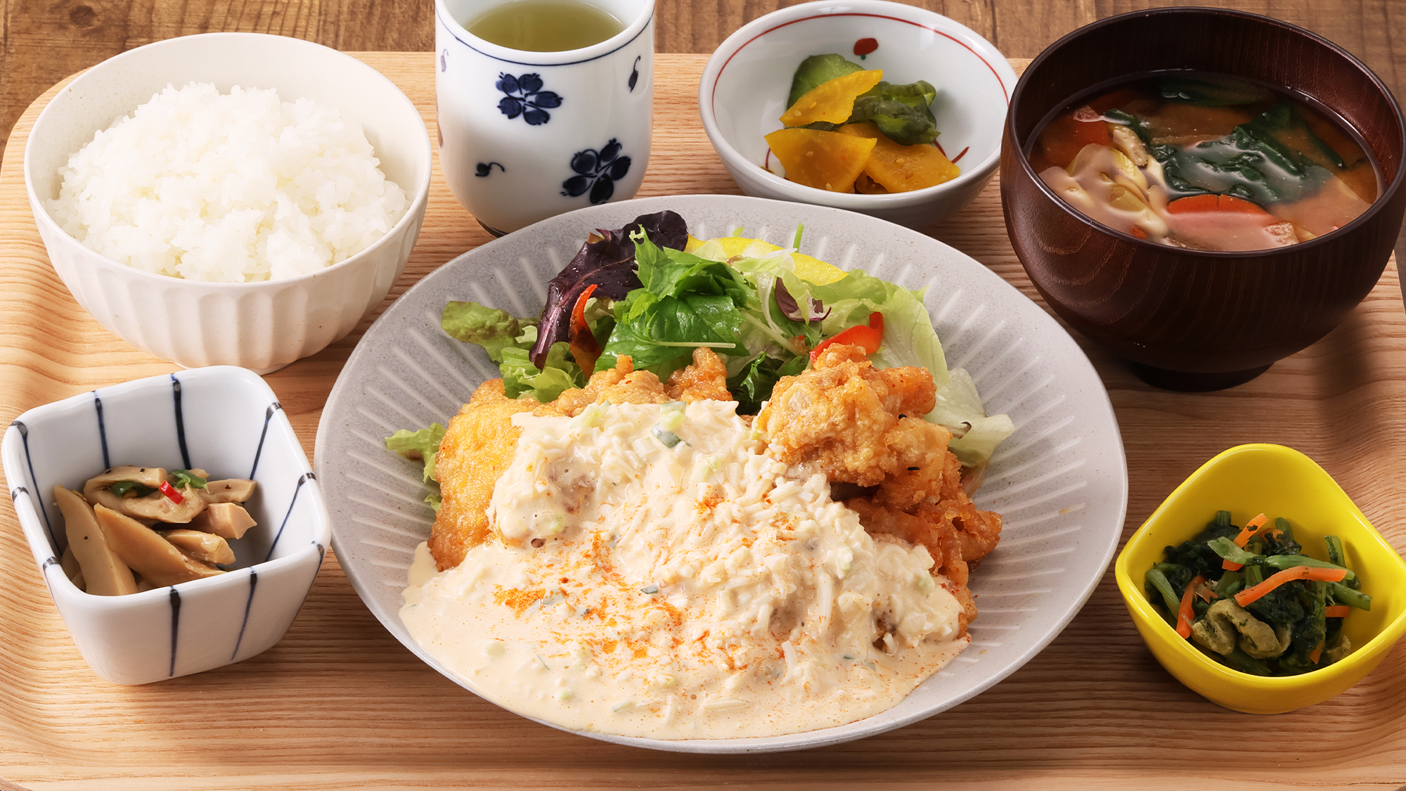 【夢見亭】名物チキン南蛮定食 ※ランチのみ提供