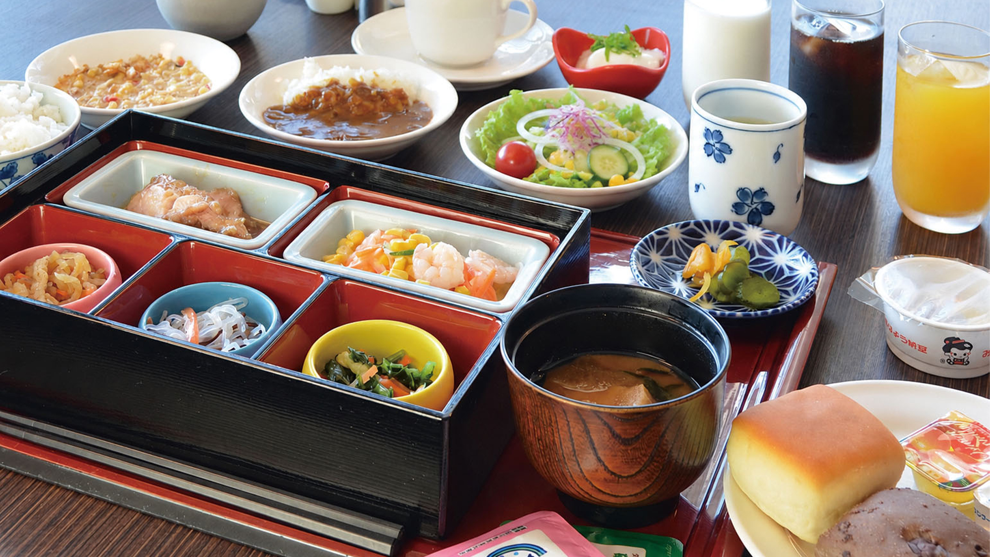 【ご朝食】ホテル1階『夢見亭』の日替わり御膳朝食