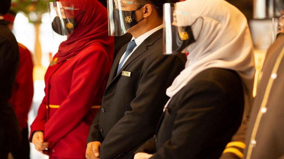 レセプション・フロントスタッフ