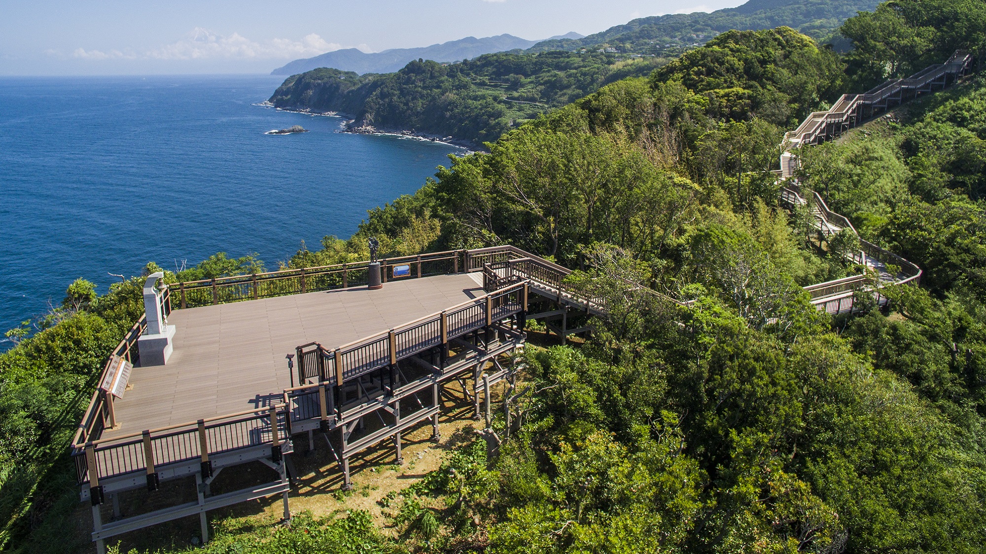 駿河湾を一望できる旅人岬／徒歩10分