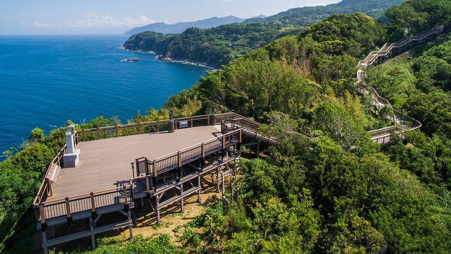 駿河湾を一望できる旅人岬／徒歩10分