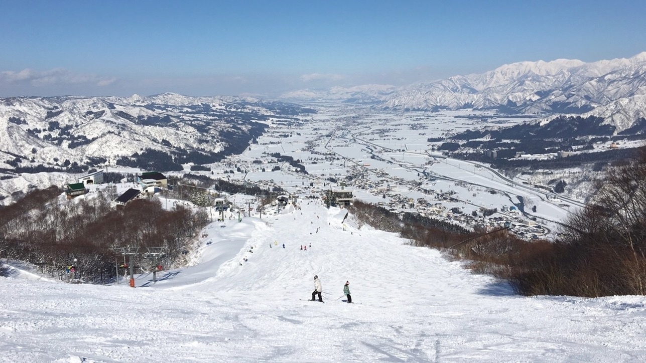 【スタンダード】苗場スキー場まで送迎あり！夜は手作りの洋風家庭料理でほっこり♪（2食付）