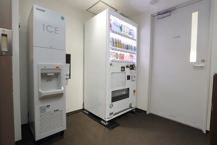 【7Fベンダーコーナー】　自動販売機・製氷機