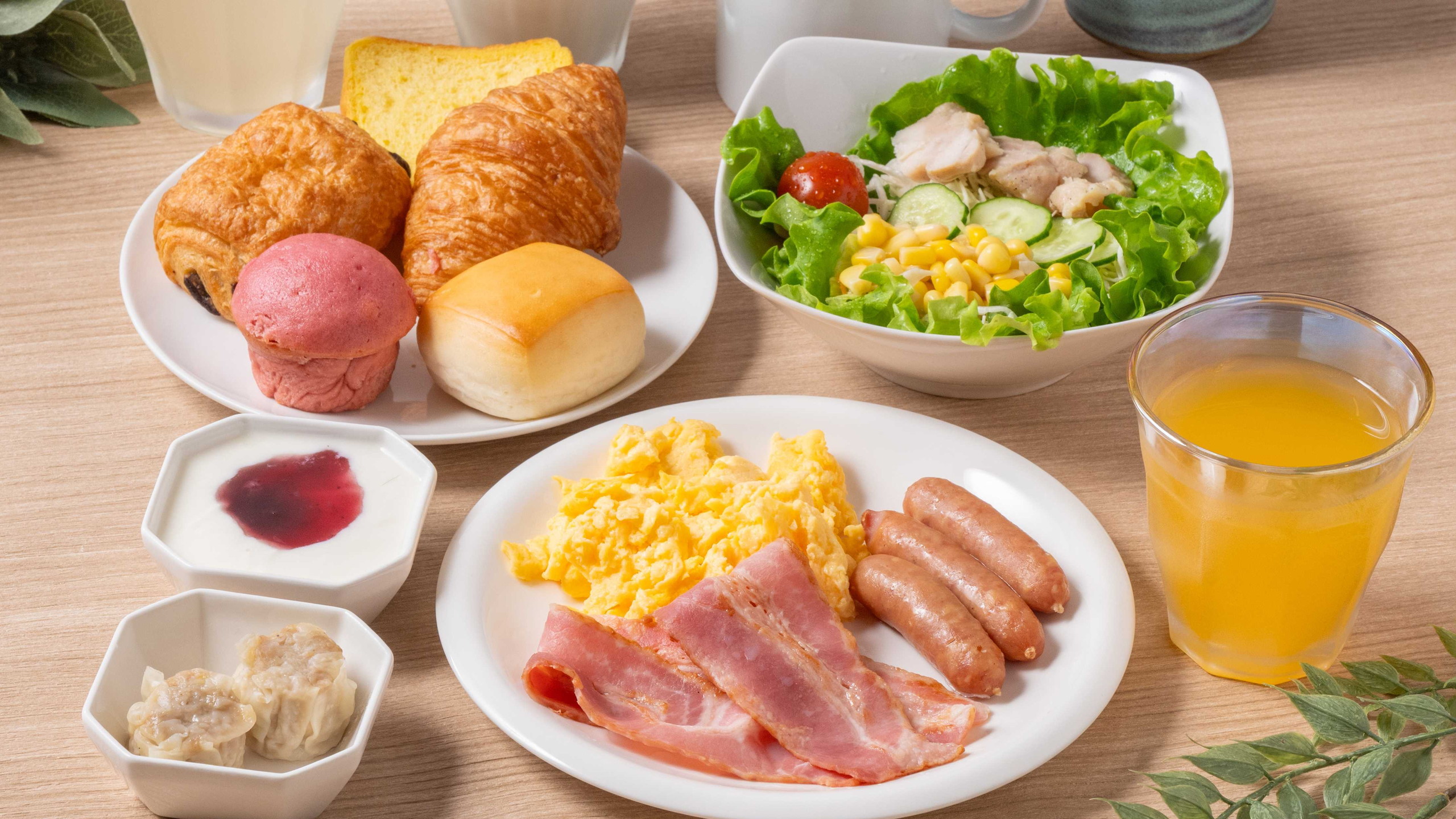 朝食盛り付け例（洋食）