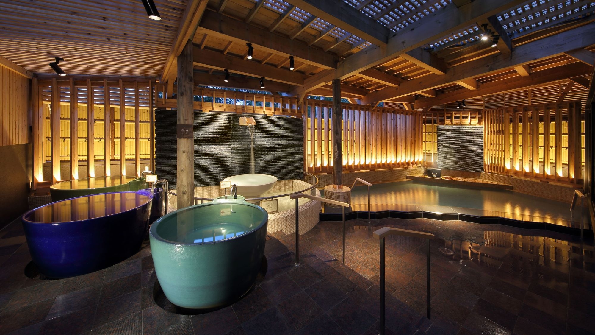 【さき楽30｜事前カード決済限定】早めの予約がおすすめ！函館の食と温泉を愉しむ／夕・朝食付き