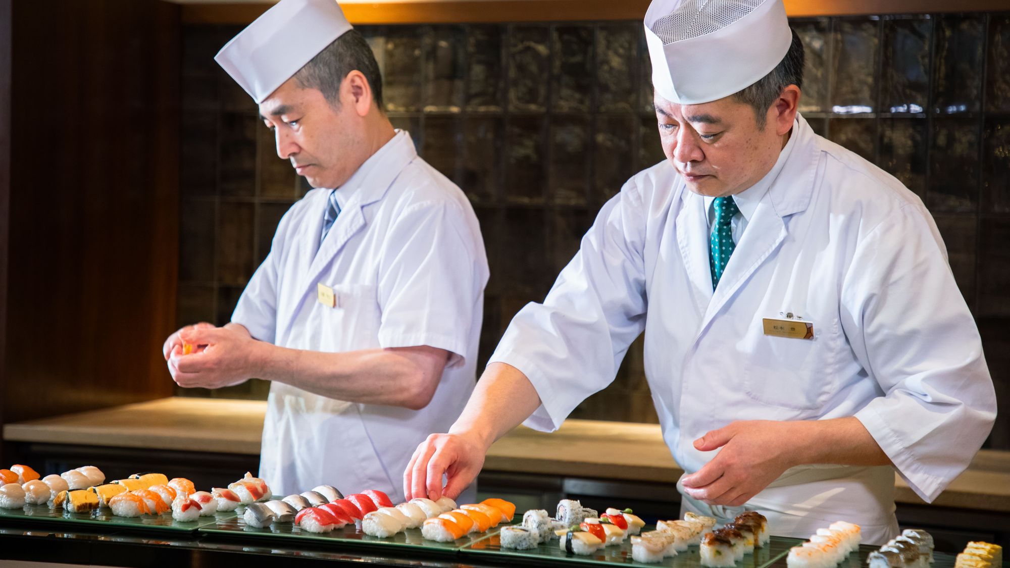 ■夕食ビュッフェ／熟練の職人による自慢の握り寿司