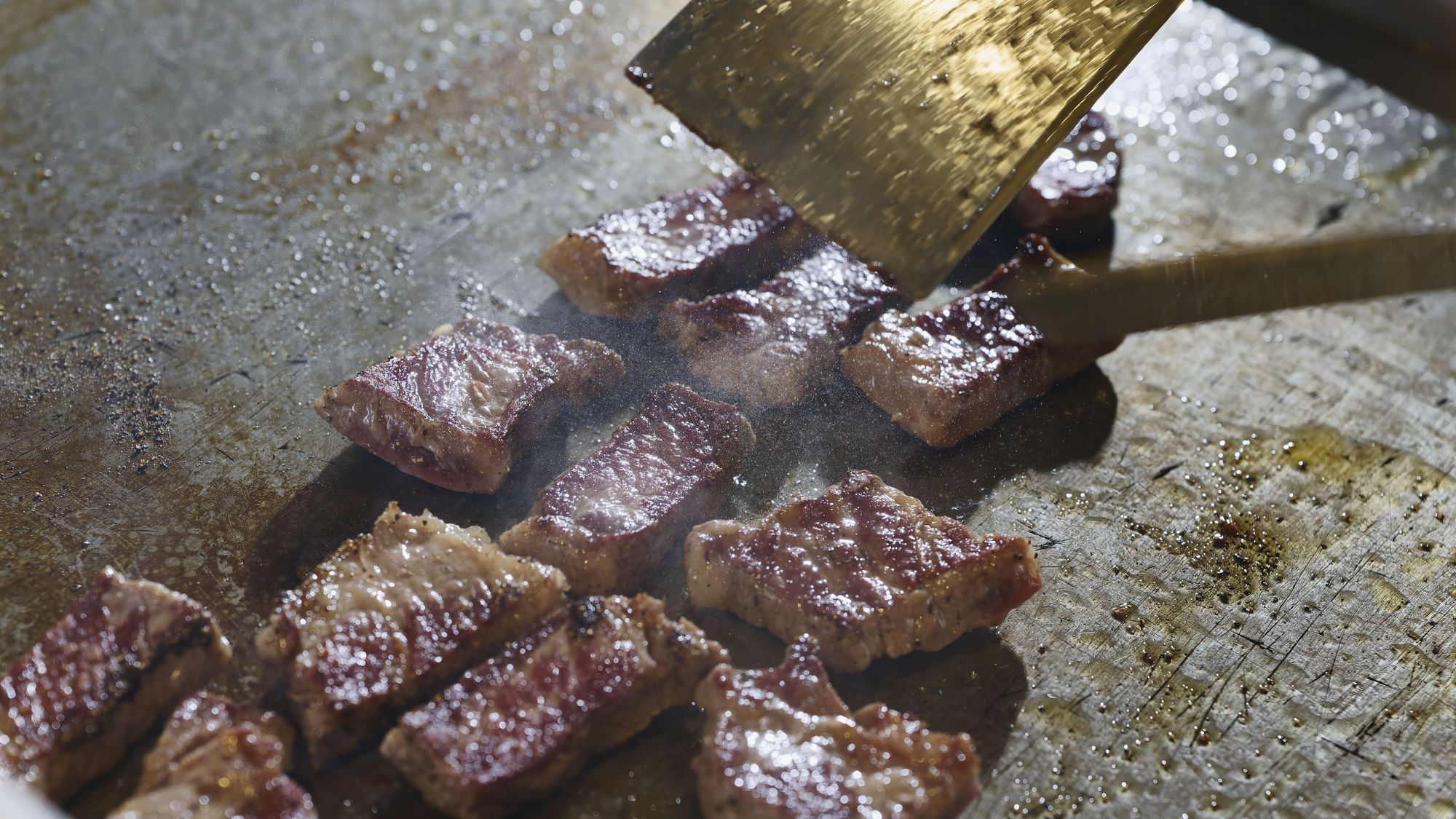 ■夕食ビュッフェ／ライブキッチン「鉄板焼き」