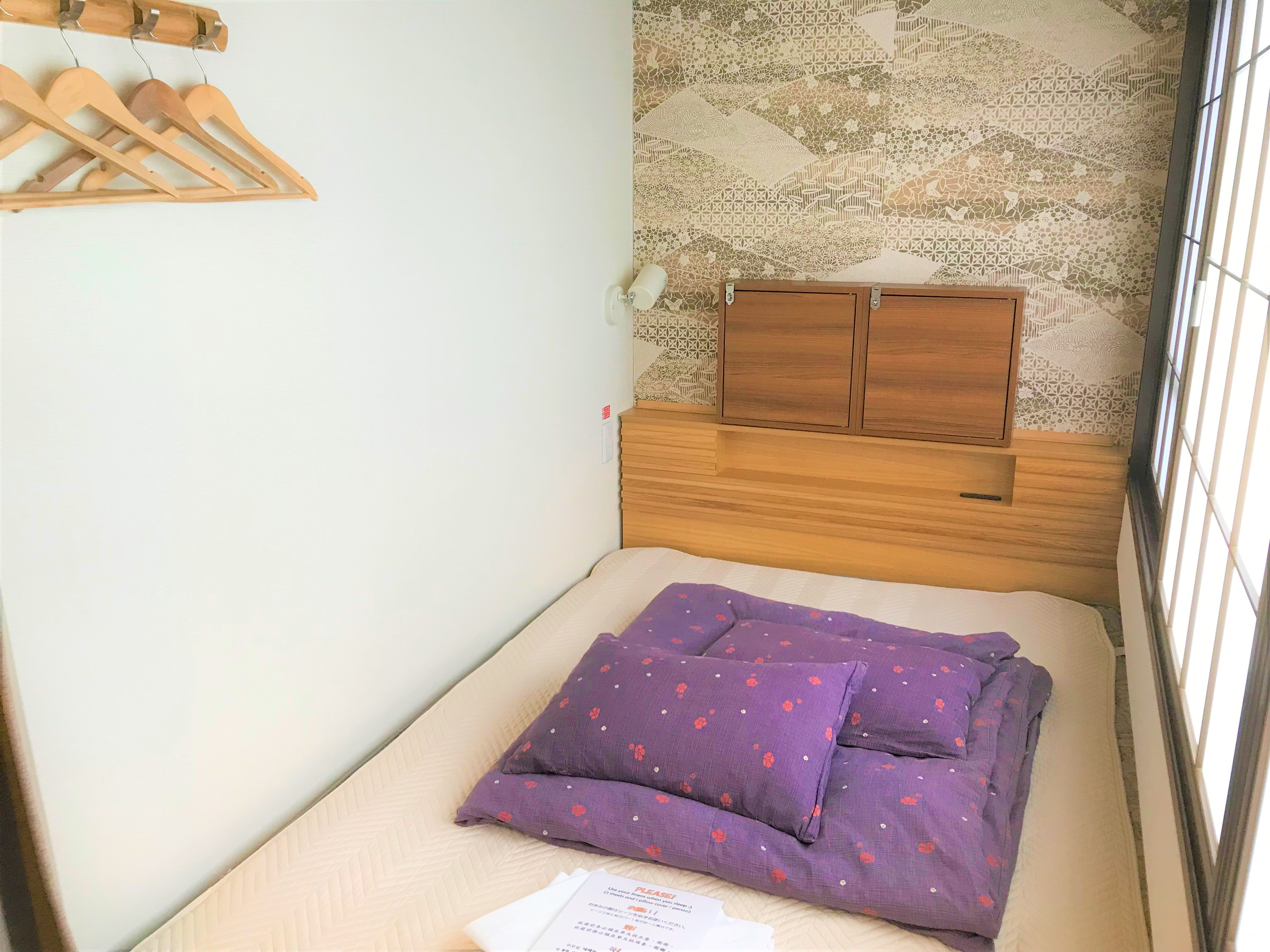 Dormitory 1 Double bed 【相部屋ダブル】