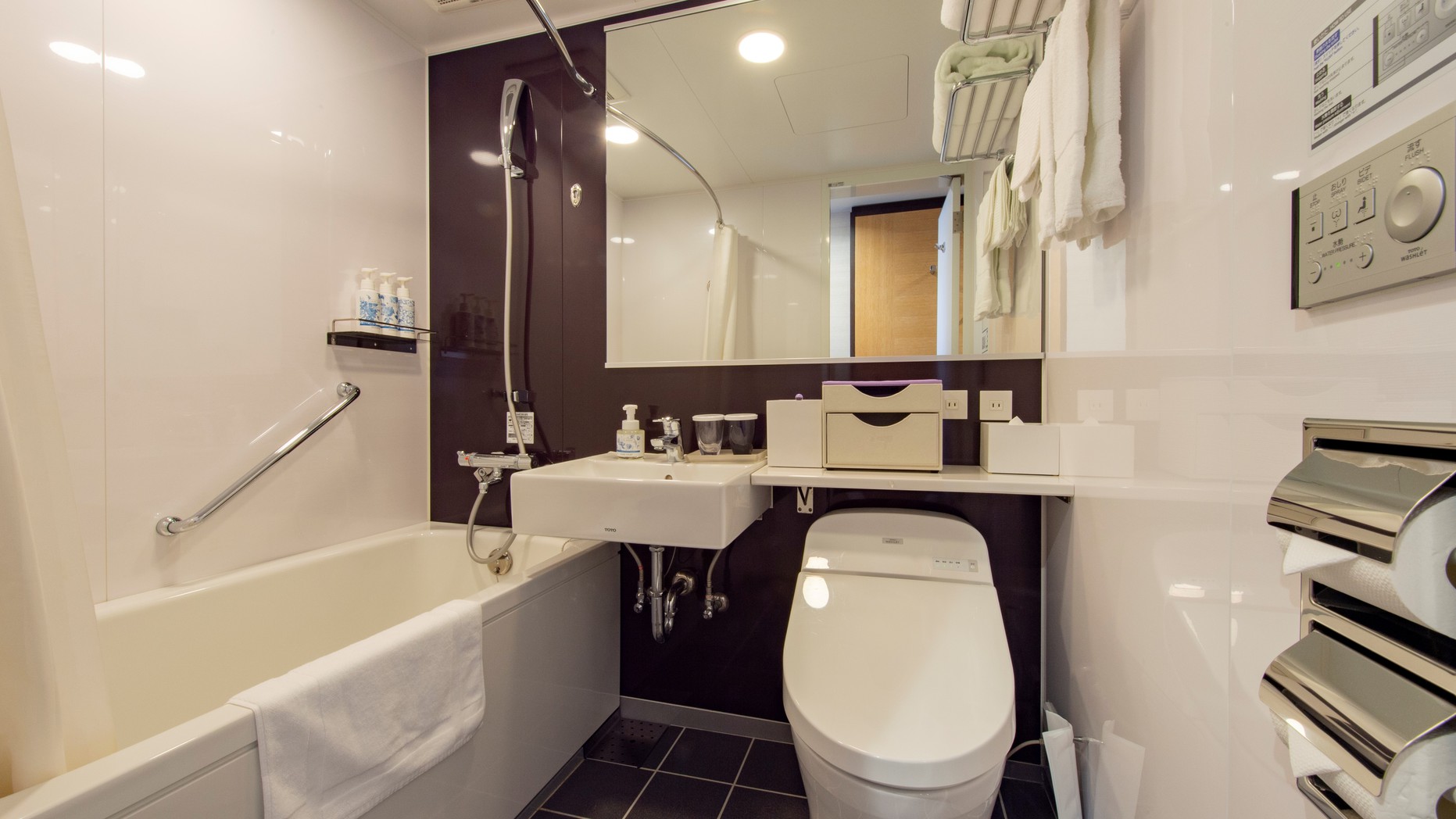 ◆ダブルルーム バスルーム