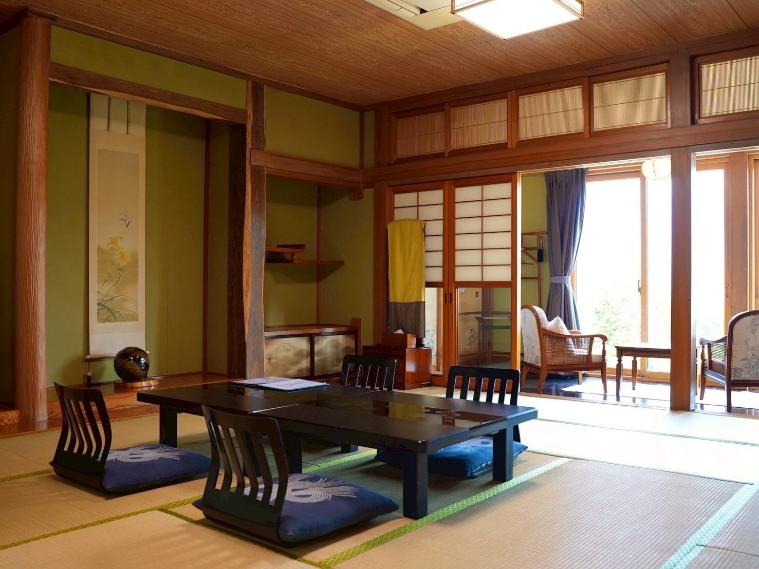 【一泊二食】ひとり旅で、ゆっくりと流れる時間を過ごす贅沢を。