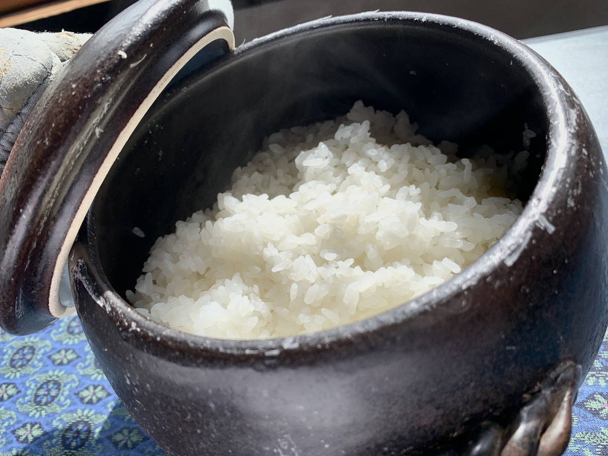 【一泊朝食のみプラン】〜源泉かけ流しの貸し切り温泉＆季節ごとの創作料理を堪能〜