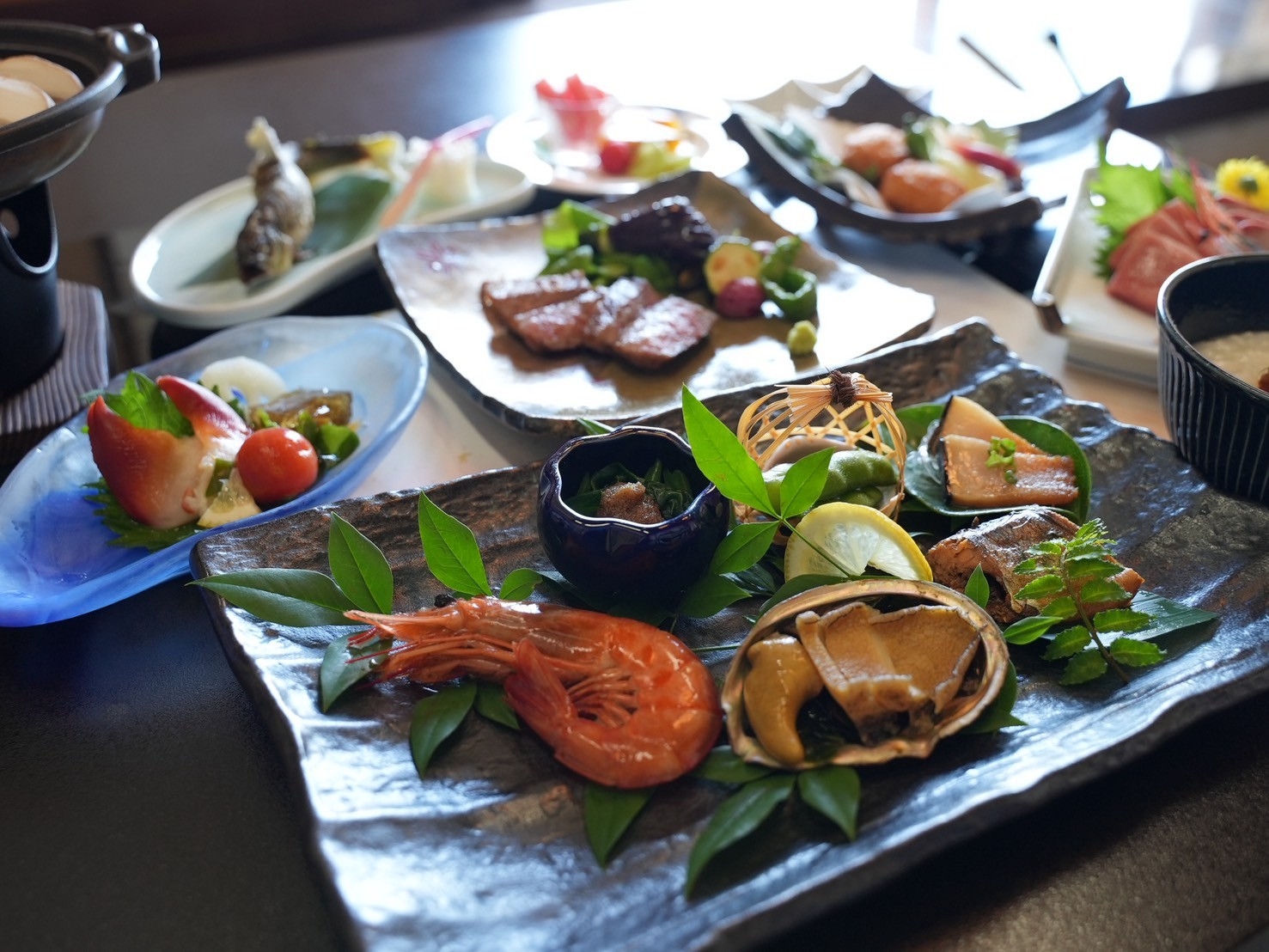 【一泊夕食プラン】〜源泉かけ流しの貸し切り温泉＆季節ごとの創作料理を堪能〜