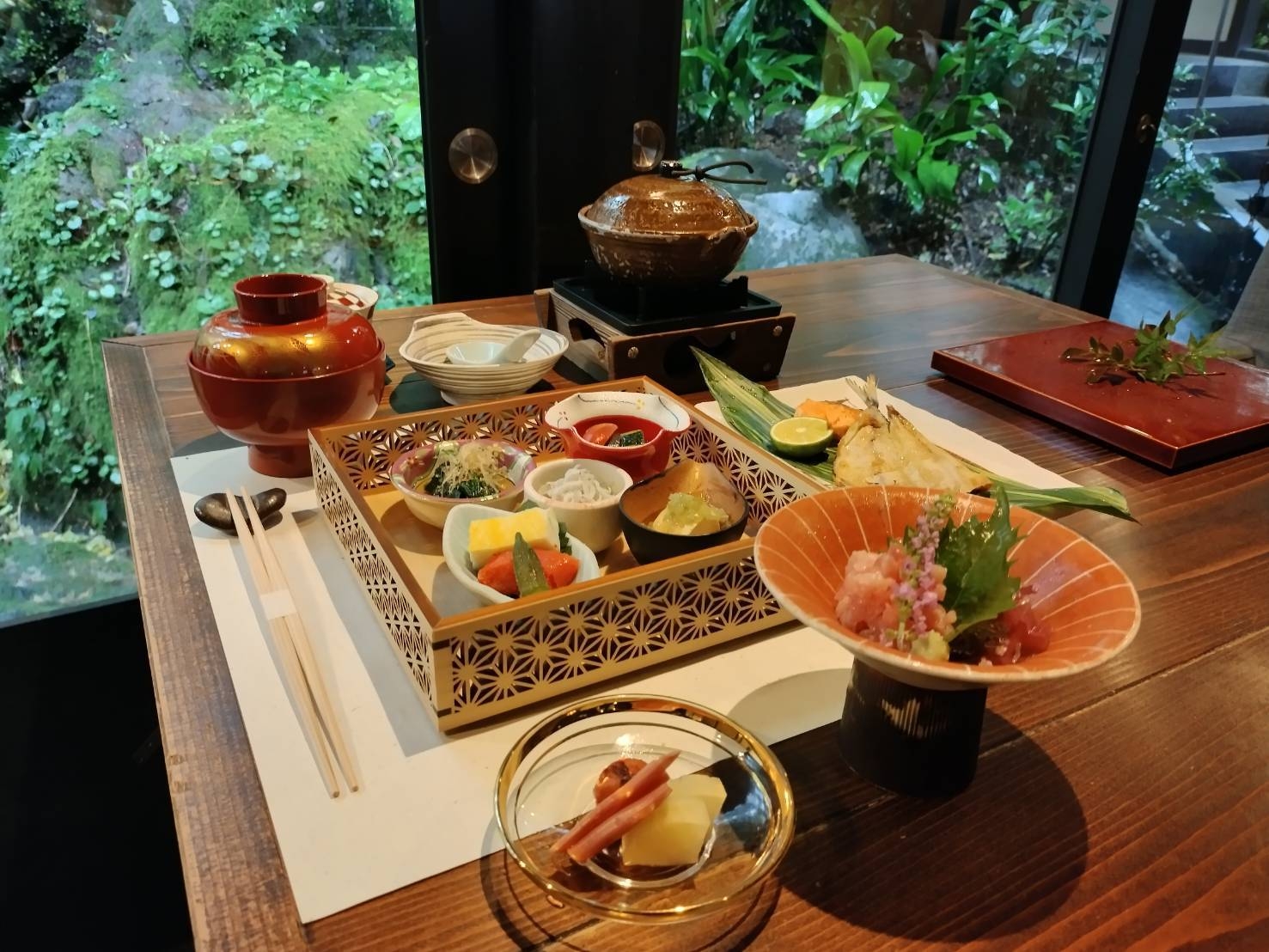 【1泊朝食付】箱根の朝を味わう｜温泉と静寂を愉しむ朝食付きプラン