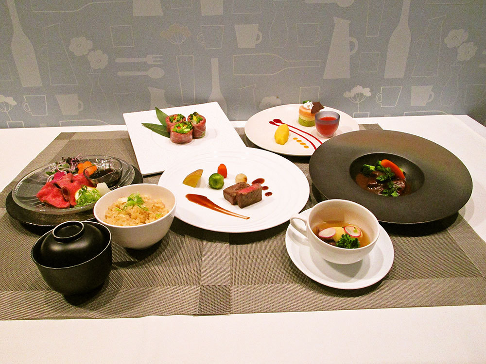 松阪牛肉の贅沢食べ尽くしフルコースディナー(2025年3月〜)