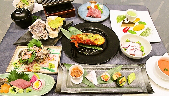 岩ガキとサザエの海女小屋風　貝コース