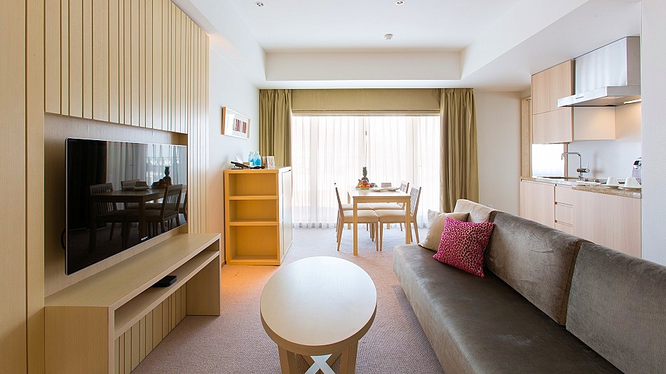 グランドデラックス温泉スイート　リビングルーム