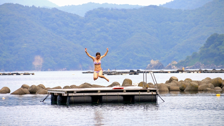 【海の魅力を満喫♪】新鮮海の幸会席と舟盛りと海水浴！食と遊びをエンジョイ♪