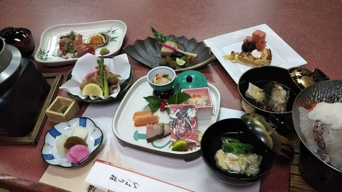 【お正月限定】源泉かけ流し露天風呂付。日替わりおせち料理プラン【現金決済限定】