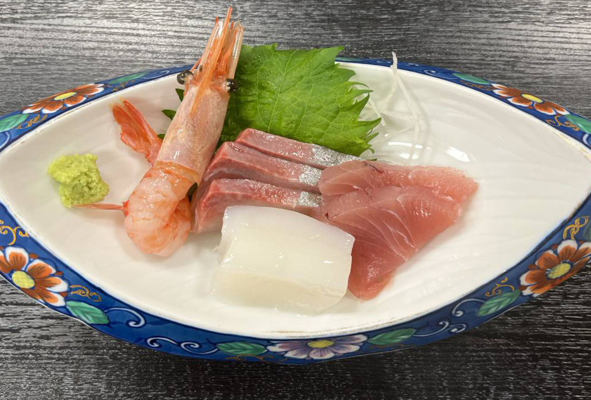 【平日限定】但馬牛４種食べ比べ＆浜坂海鮮ご当地グルメ堪能プラン　≪現金特価≫