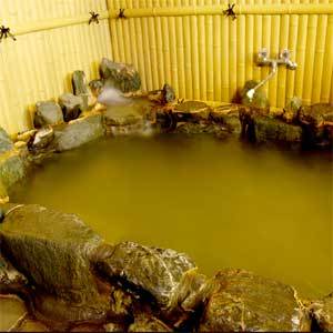 Semi-open-air bath