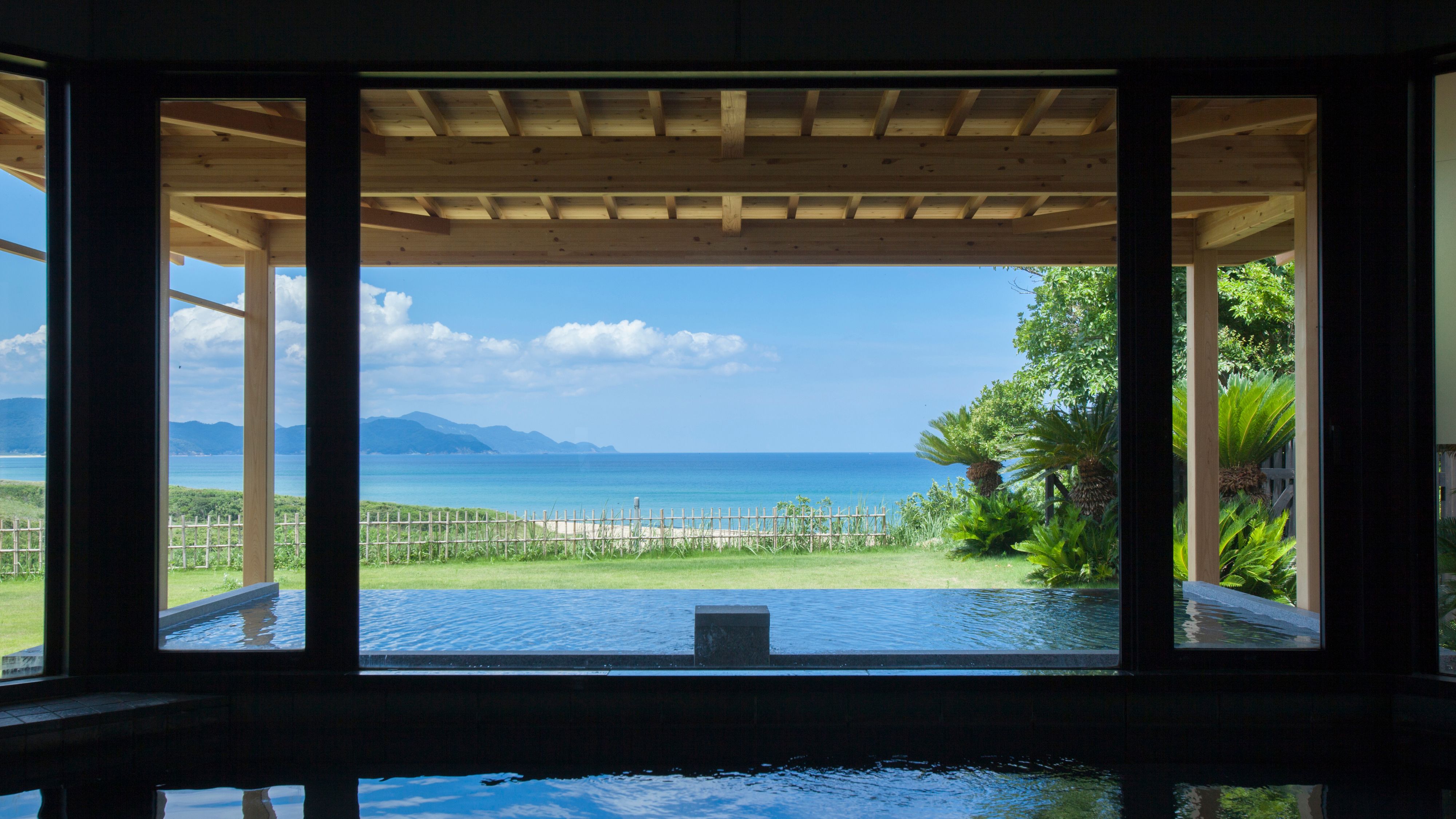 【大浴場】インフィニティ露天風呂　－夕日ヶ浦温泉－　男女入替制　