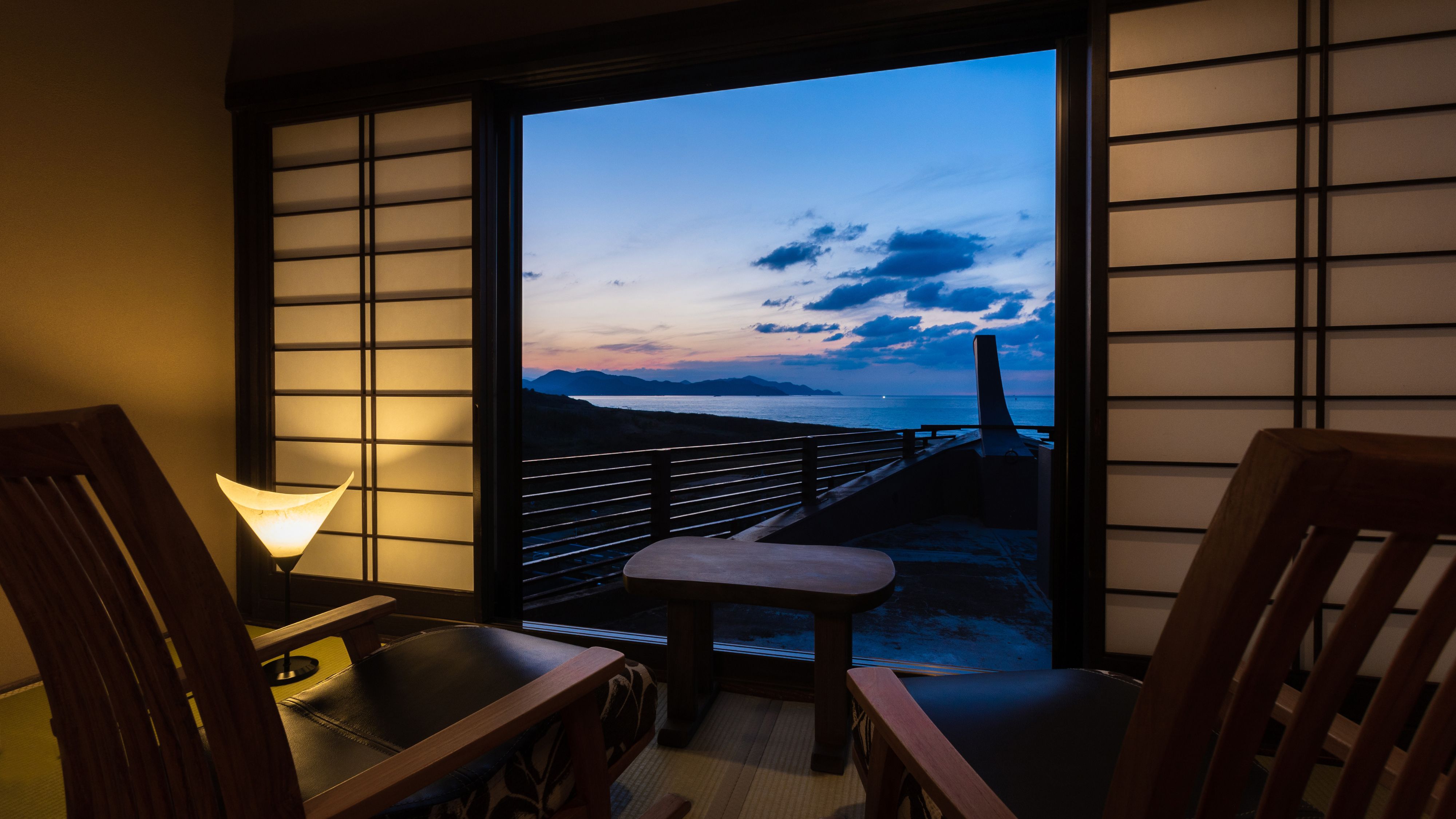 【客室】船首和室－デッキ付　－オーシャンフロント・フォアキャヒ゛ン－［一例］