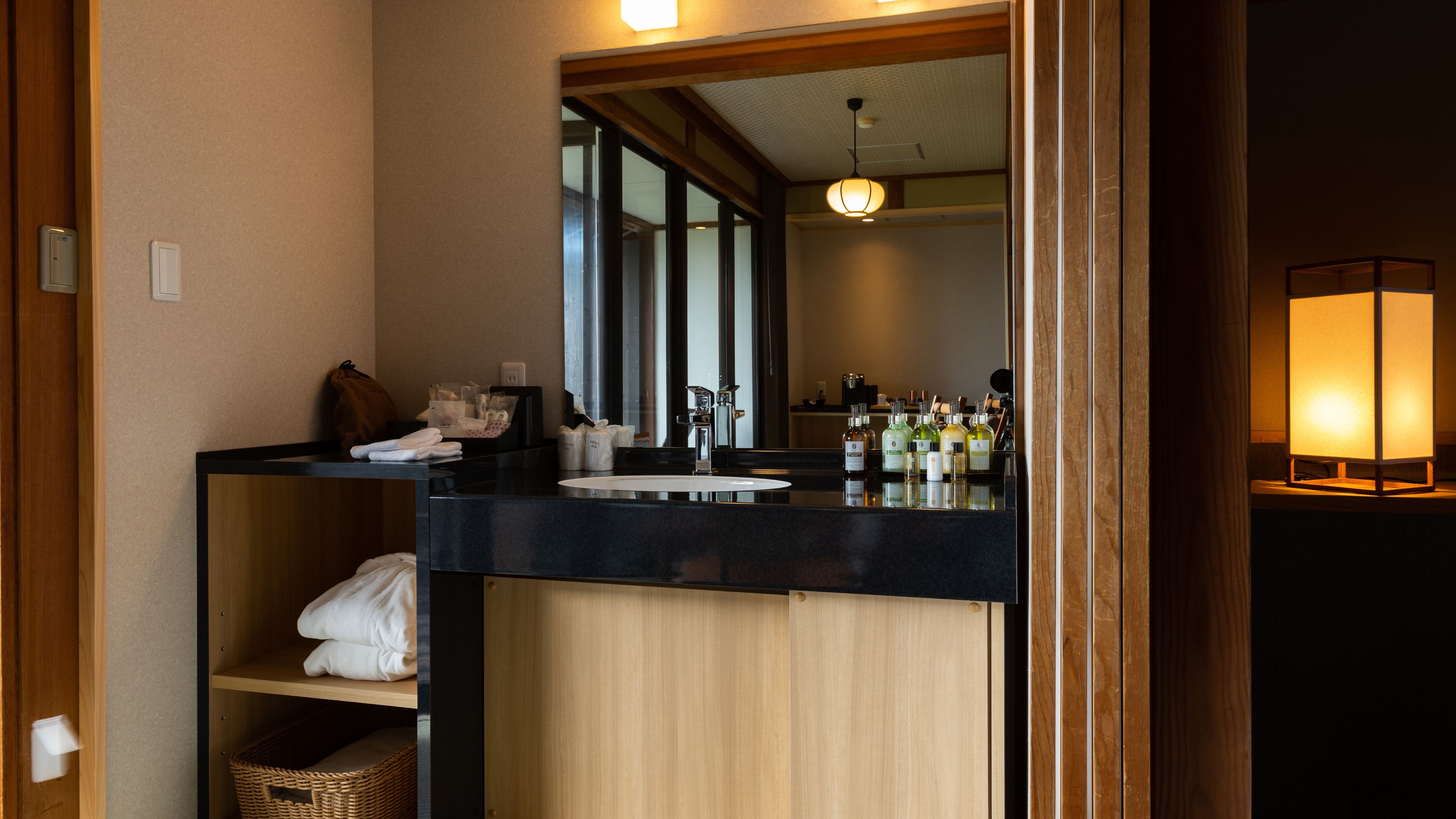 【客室】洗面スペース