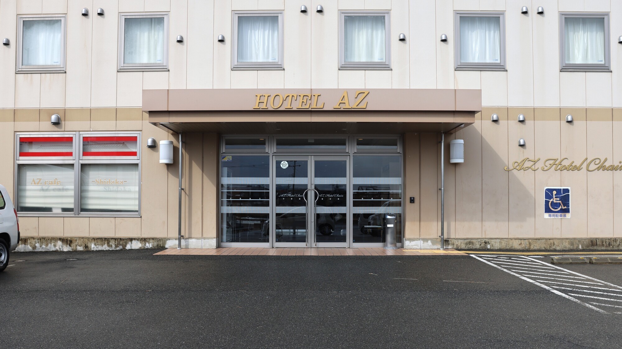 ホテル入り口