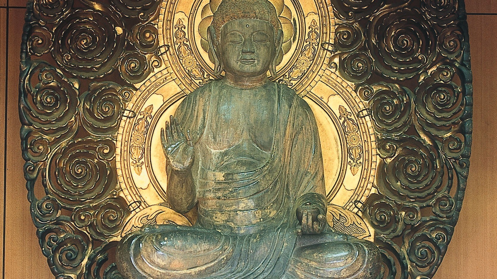 鈴熊寺　薬師如来坐像