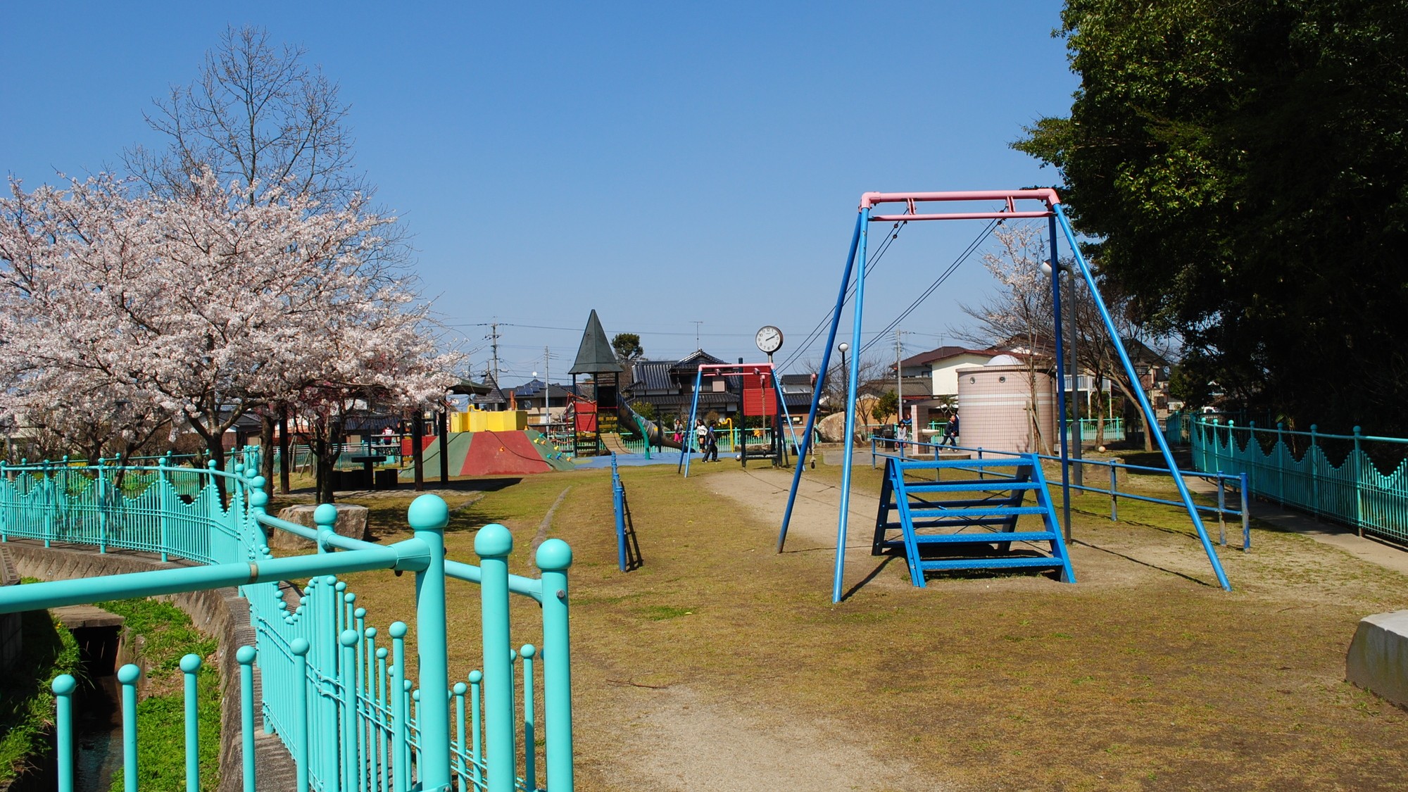 鈴熊山公園   土屋どんぐり公園