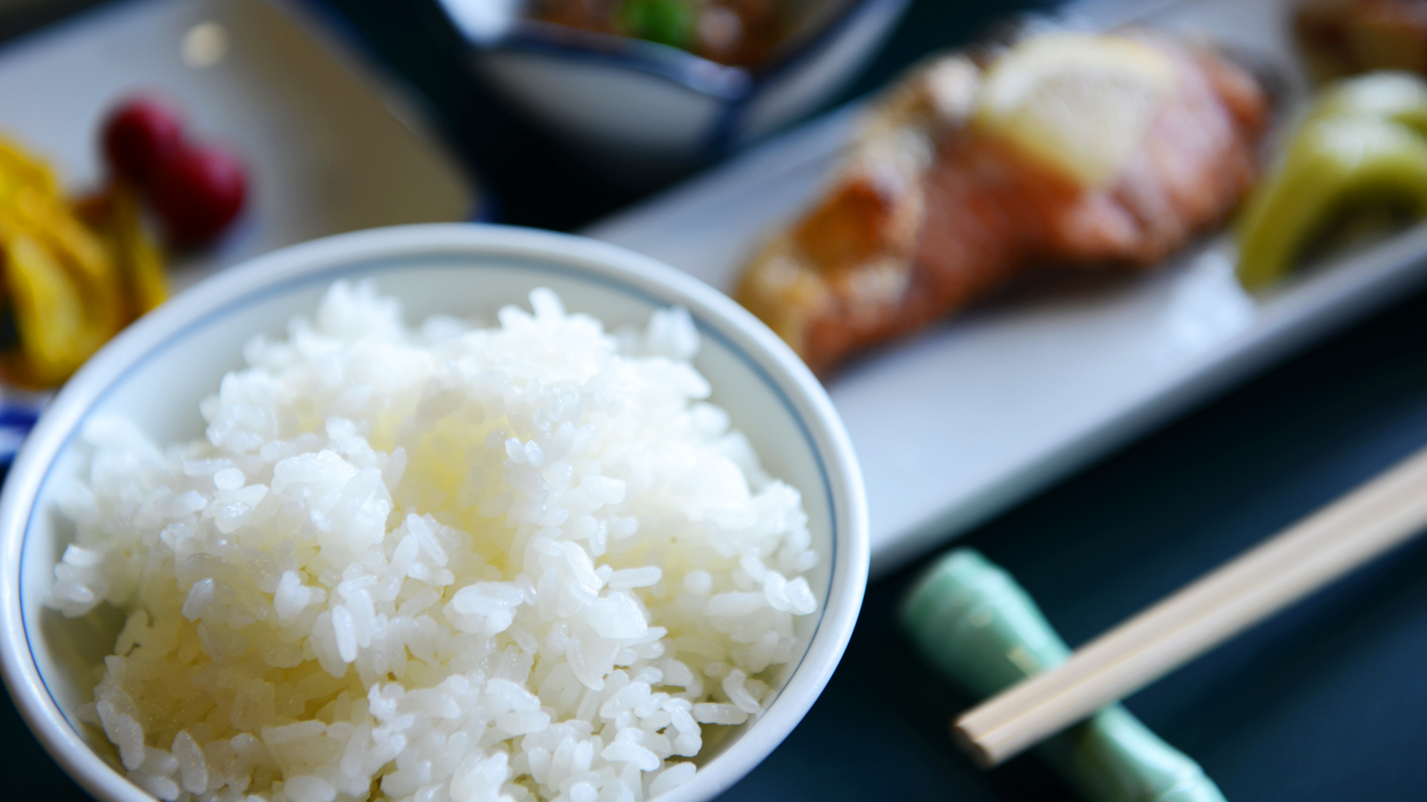 *【朝食一例】炊き立てご飯は日本人の元気の源！ほかほかの白ご飯でしっかり元気を充填してください