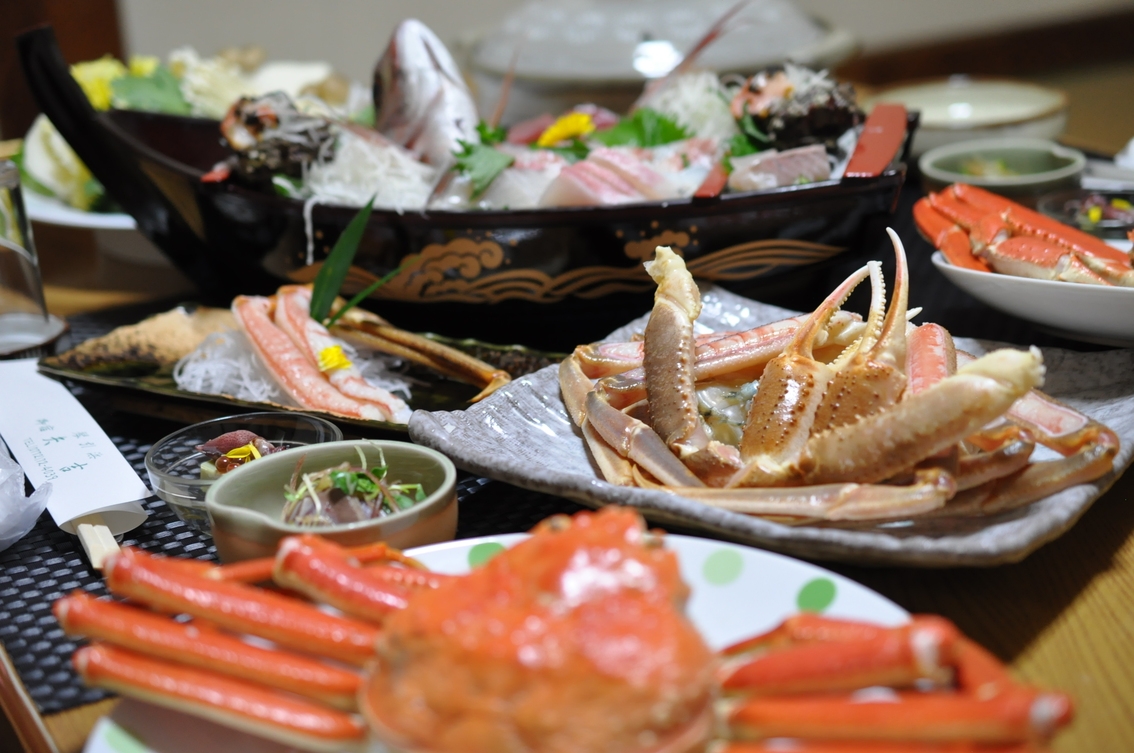 竹コース【蟹２杯＋船盛＋カニ天２本付】あれもこれも少しずつ味わえる！御宿矢吉蟹鍋プラン