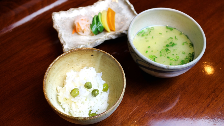 ５月の夕食）本日のご飯・汁もの