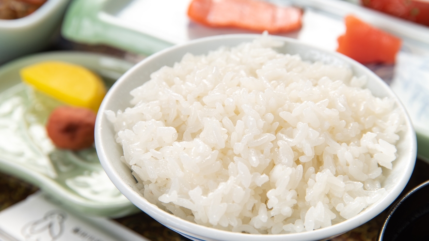 【朝食一例】庄内平野で育ったお米。おかわりもどうぞ♪