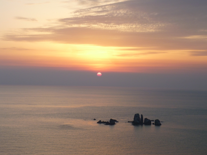 天草町大江 西海岸の夕陽（平野屋旅館・食事処「辨」から車7分の地点）2017年3月28日