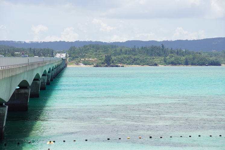 古宇利大橋と海