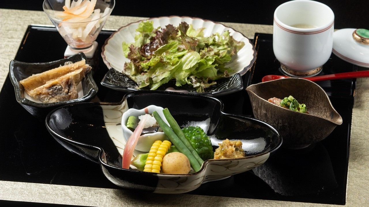 【朝夕付き】“ちょうどいい”が心地いい♪源泉と郷土の味を少しずつ楽しむライトミールプラン【少量美味】