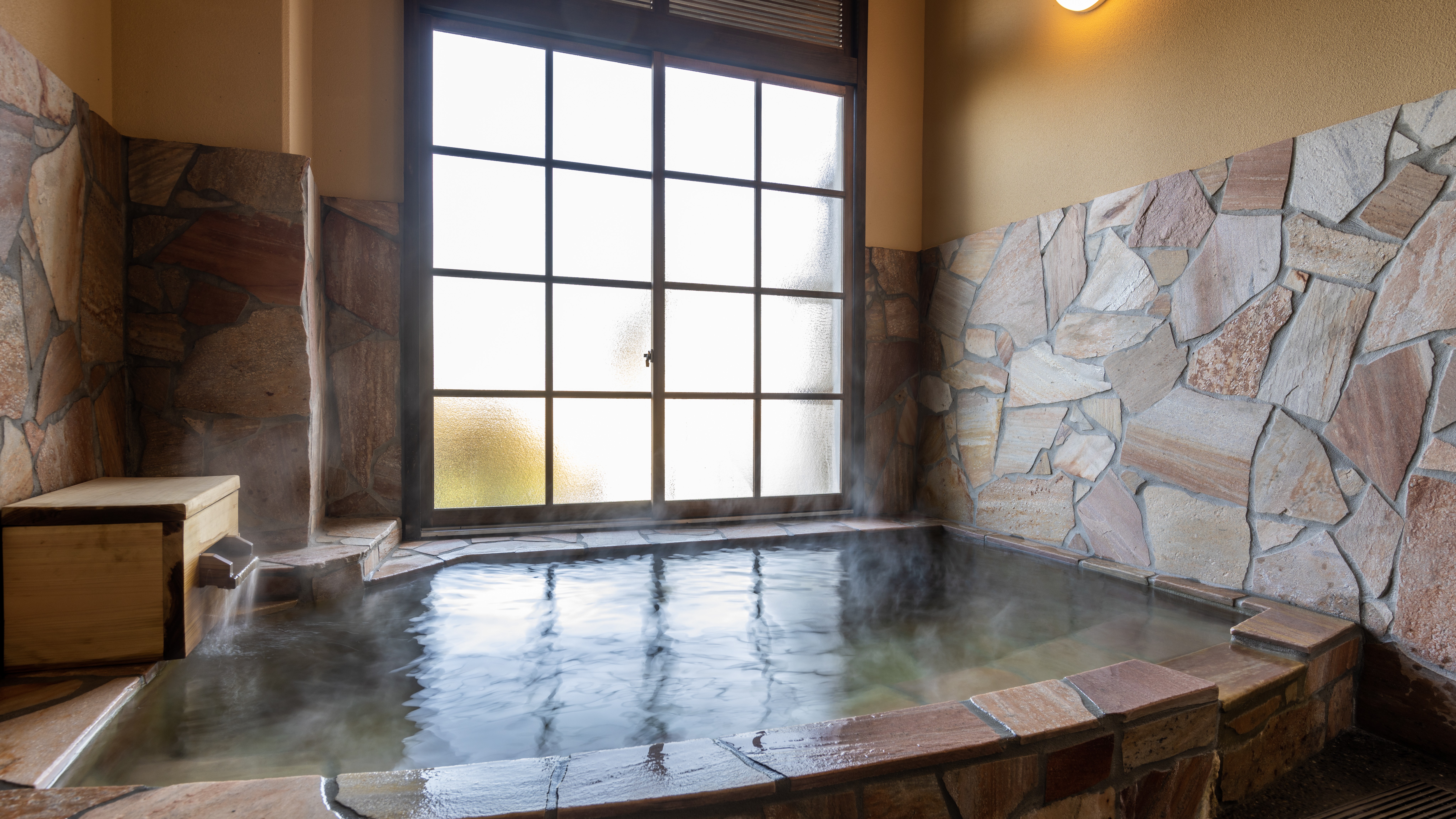 本館１階 家族湯 万両-MANRYOU-