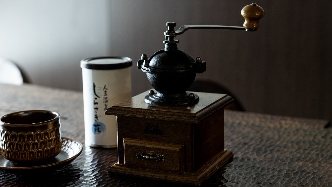 挽きたての豆が奏でる、贅沢なひとときを