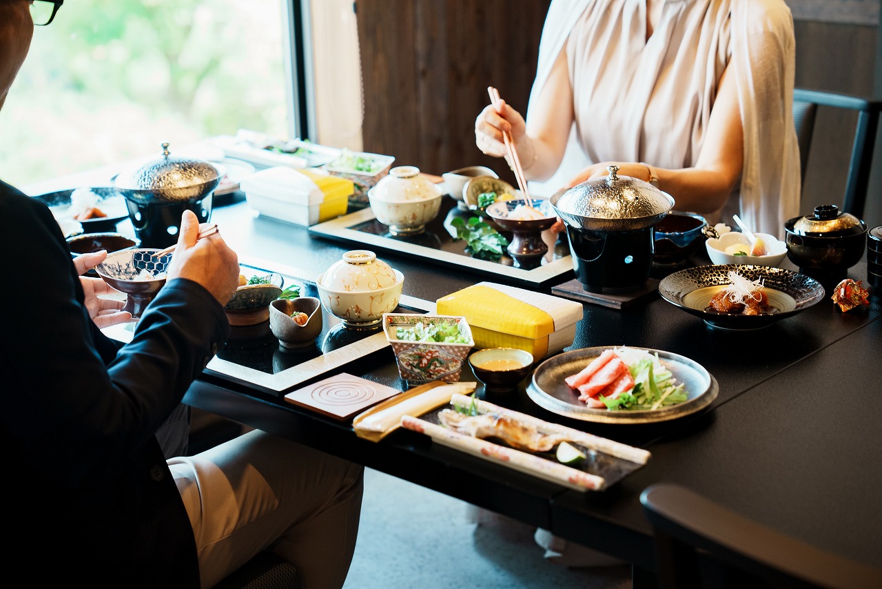 お食事風景