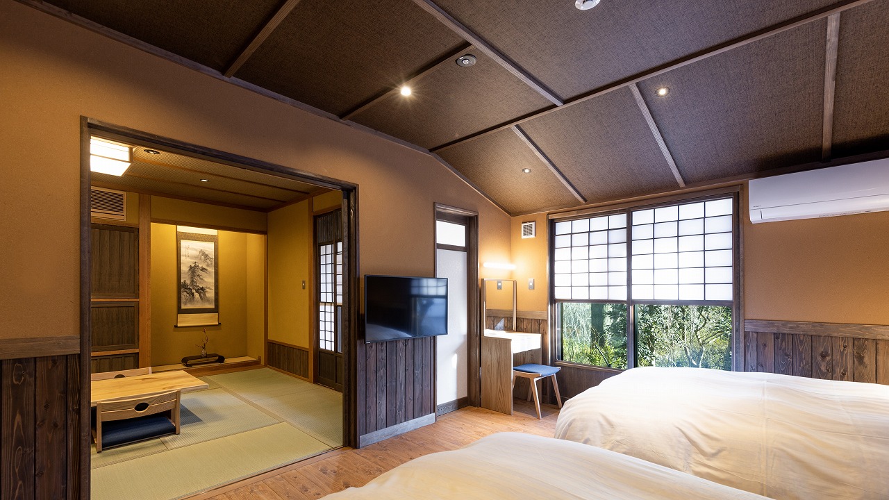 爽やかな柔らかい光と共に目覚める朝。セミダブル２台をご用意