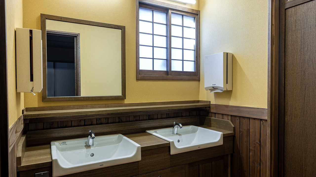 ２ボウルタイプのパウダールーム