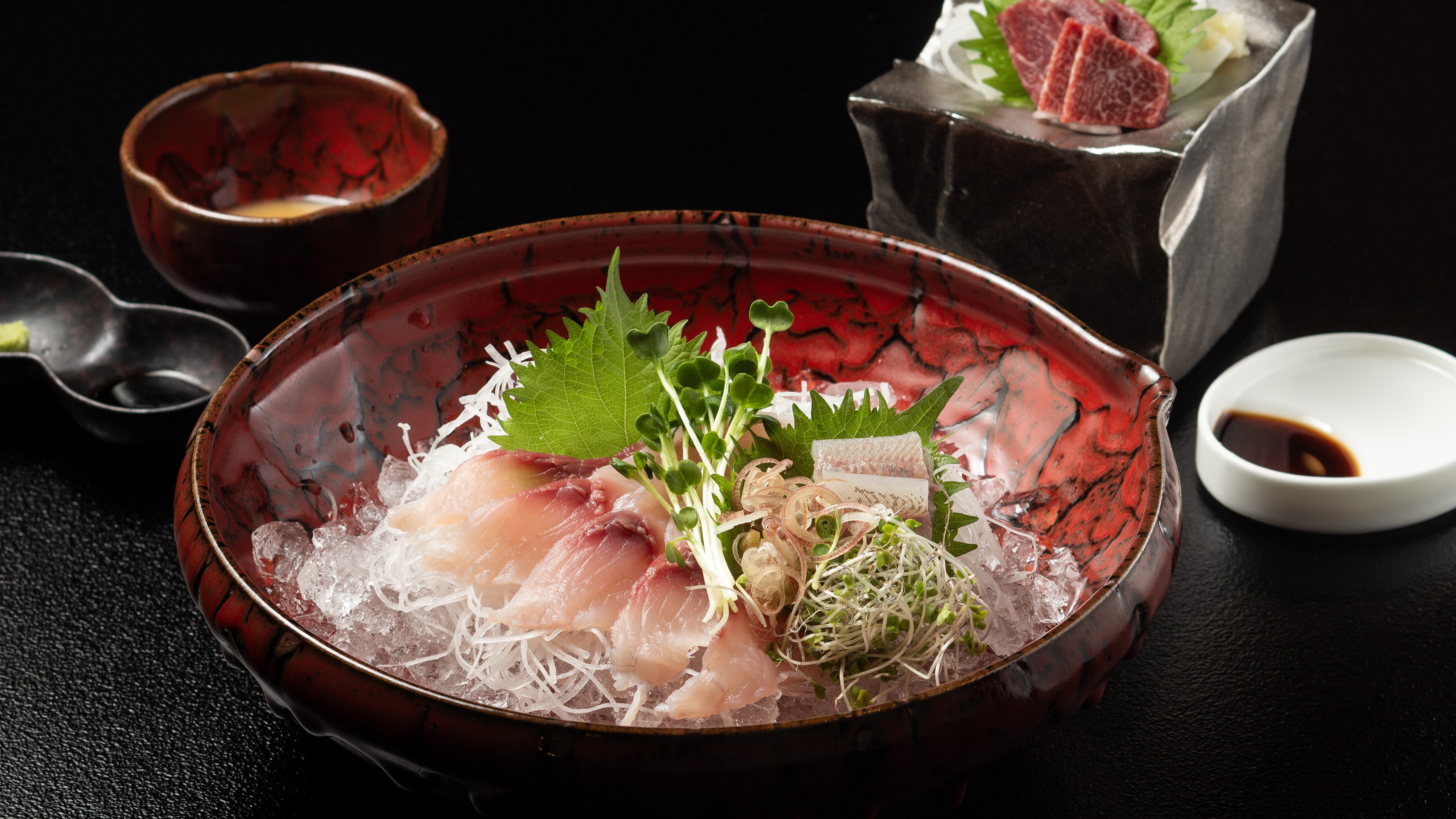 鯉の洗いと県産馬刺し