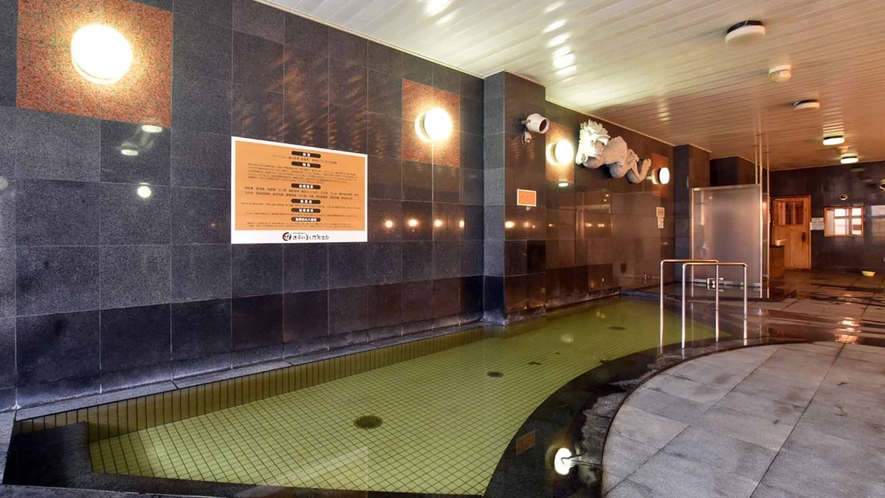 【大浴場】日帰り入浴としても人気の温泉で、地元の皆様の憩いの場となっております。