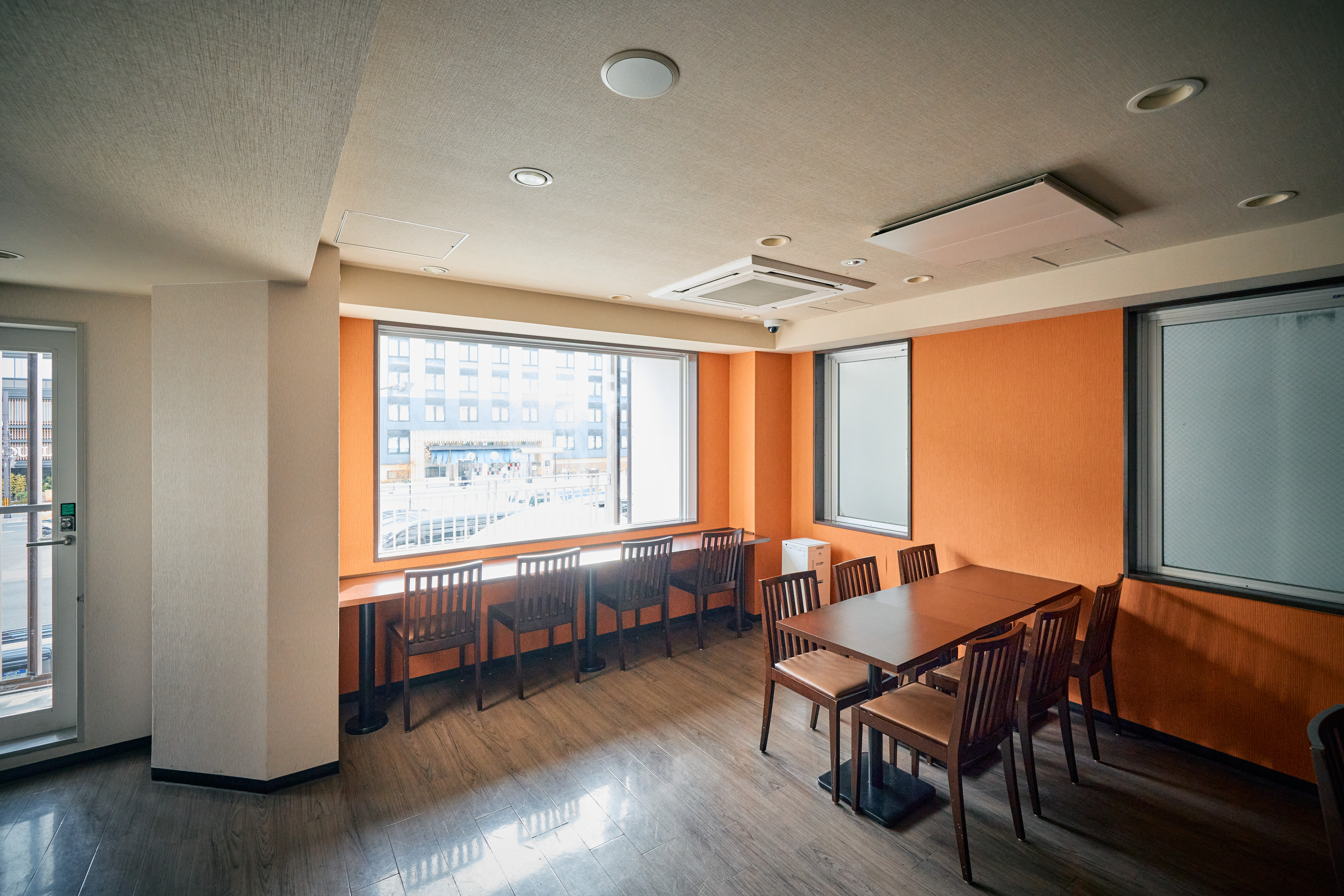 ホテルラウンジ