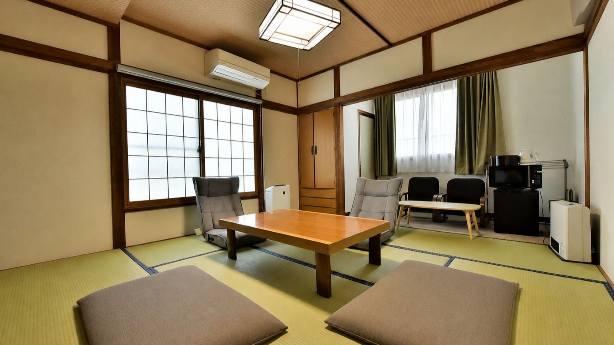 ■お子様連れでも安心の和室タイプのお部屋