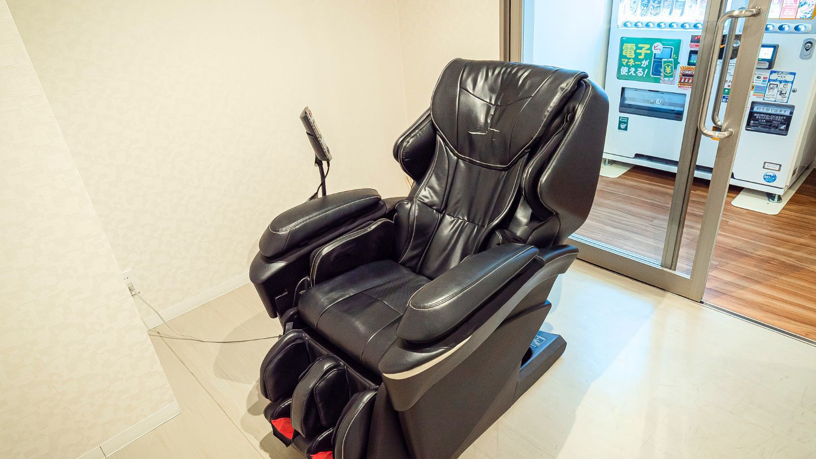 高機能マッサージ器（無料）