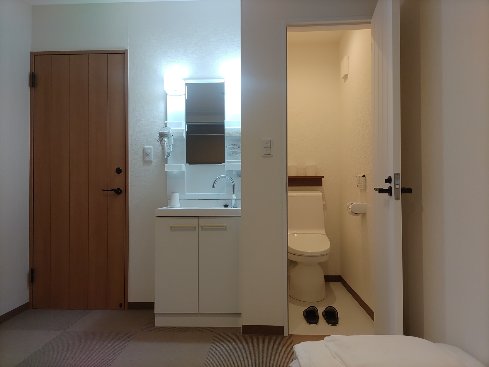 【連泊割引プラン】　現金特価　素泊まりお布団敷き7.25畳